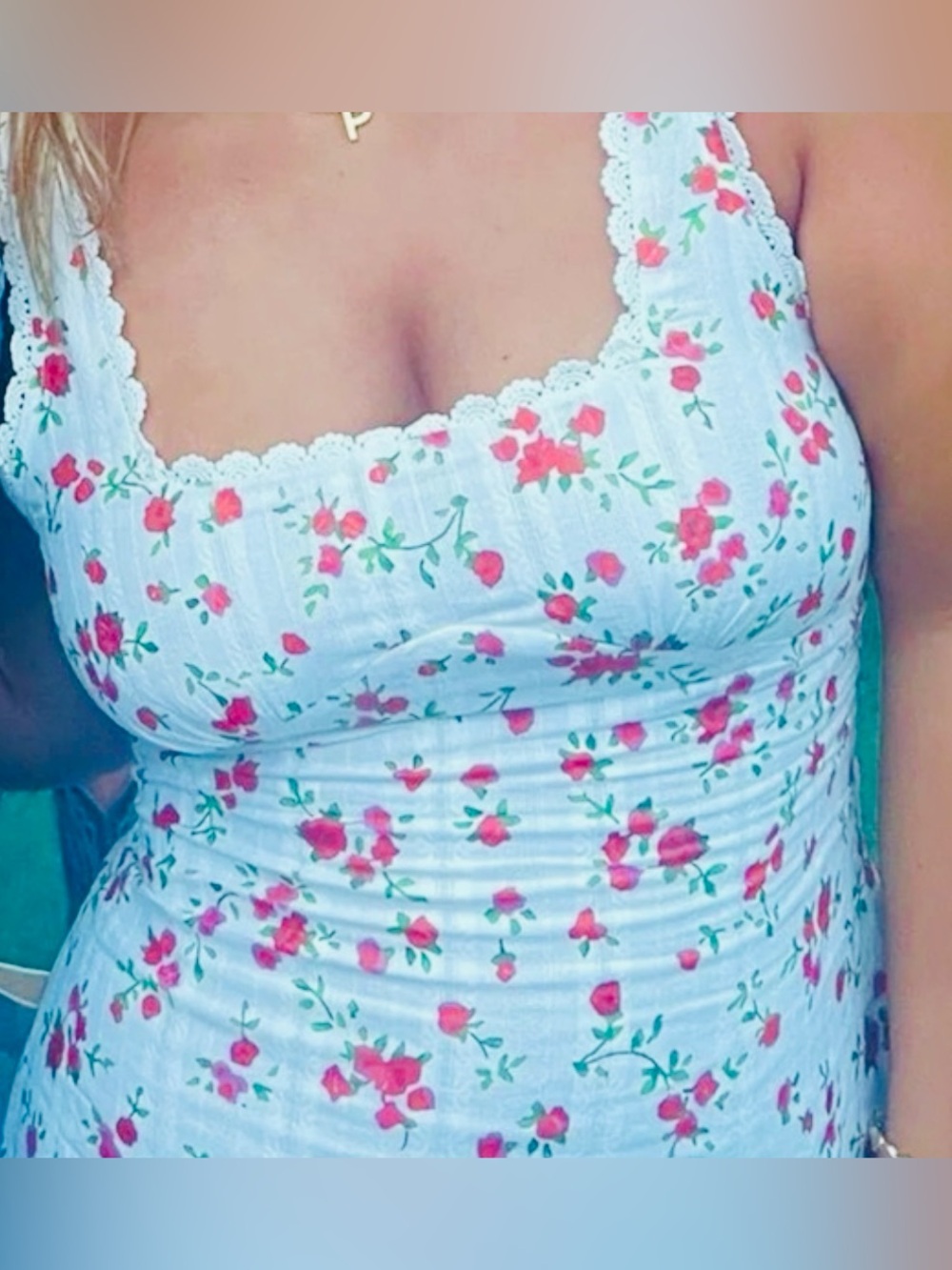 Princess Polly Dasha Sleeveless White Floral Mini Dress with Red Roses; Size 4 - Picture 7 of 7